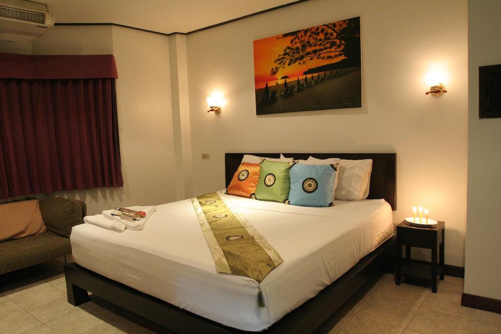Angus O'Tool'S Guesthouse Karon Dış mekan fotoğraf